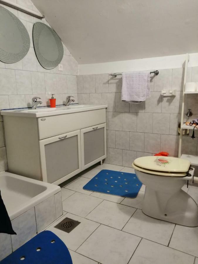 Apartmani Petra 沃希 外观 照片