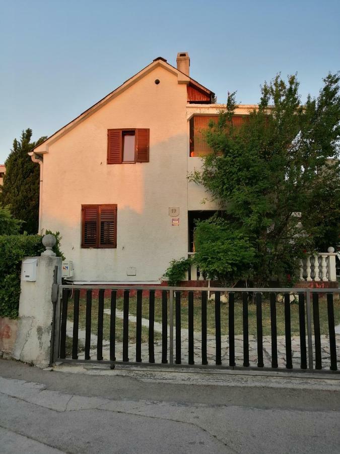 Apartmani Petra 沃希 外观 照片